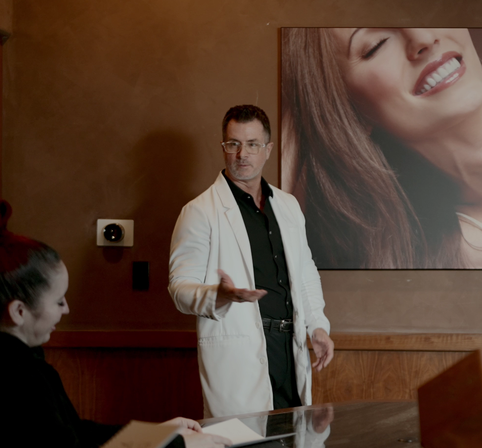 Dr Trent Smallwood discussing restorative dental treatment in Tempe Arizona